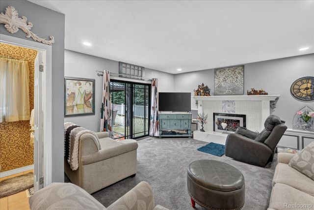 4484 Stacy Court, Vienna Charter Township, MI 48420