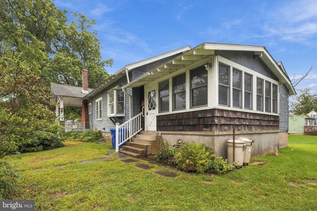 201 W FRANKLIN AVE, Edgewater Park, NJ 08010