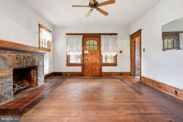 201 W FRANKLIN AVE, Edgewater Park, NJ 08010