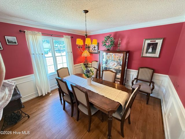 103 Ridgecrest Drive, Mount Olive, NC 28365