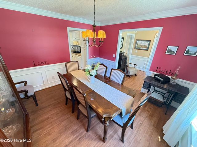 103 Ridgecrest Drive, Mount Olive, NC 28365
