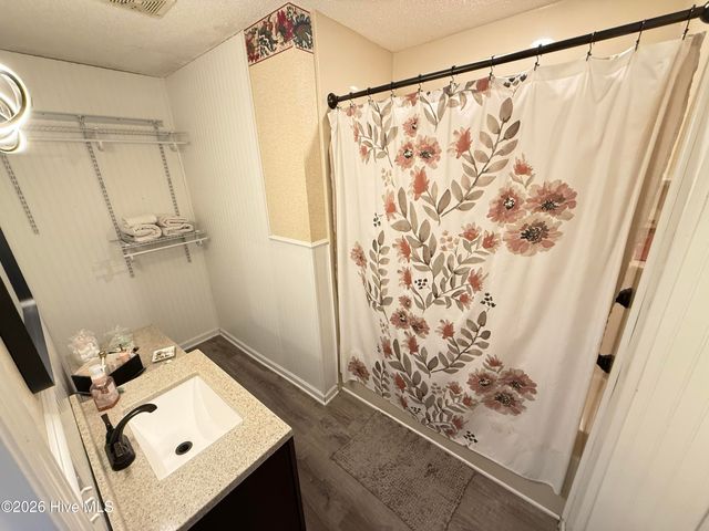 103 Ridgecrest Drive, Mount Olive, NC 28365