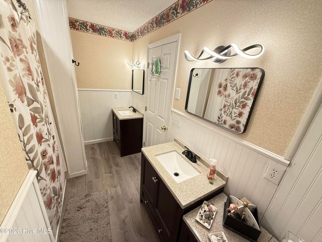 103 Ridgecrest Drive, Mount Olive, NC 28365