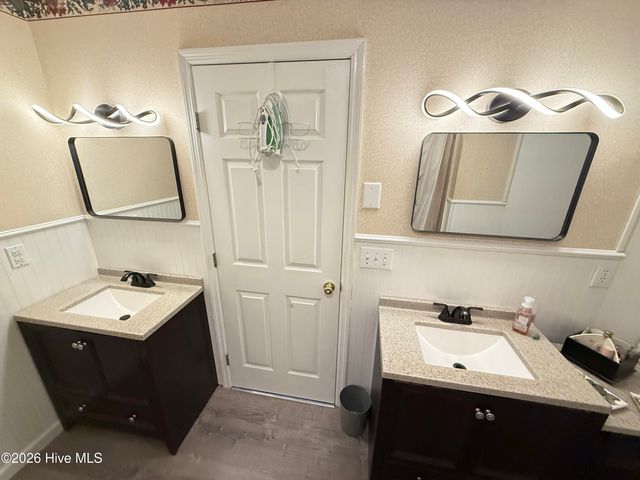 103 Ridgecrest Drive, Mount Olive, NC 28365