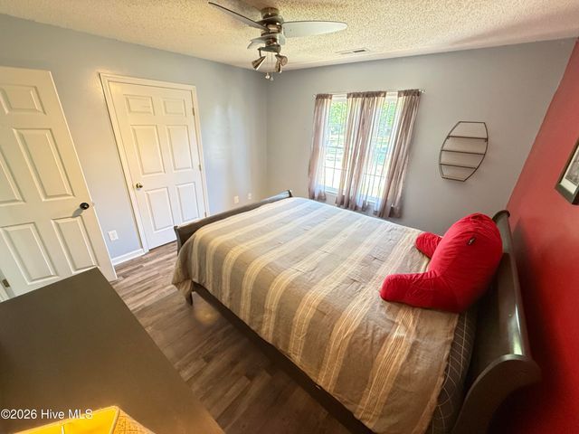 103 Ridgecrest Drive, Mount Olive, NC 28365