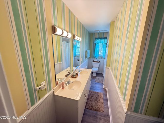 103 Ridgecrest Drive, Mount Olive, NC 28365