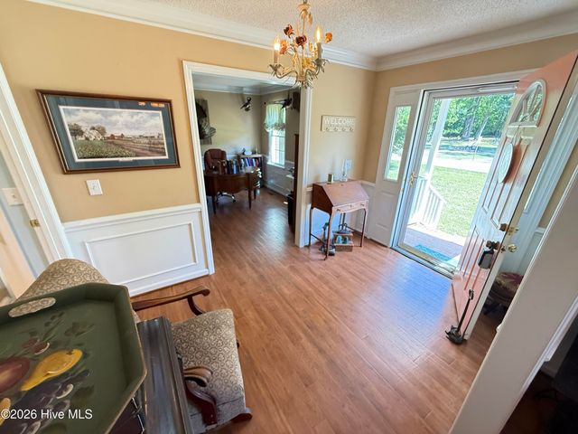 103 Ridgecrest Drive, Mount Olive, NC 28365