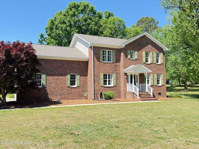 103 Ridgecrest Drive, Mount Olive, NC 28365