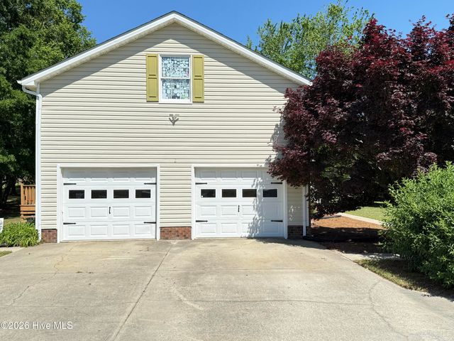 103 Ridgecrest Drive, Mount Olive, NC 28365