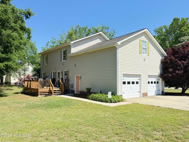 103 Ridgecrest Drive, Mount Olive, NC 28365