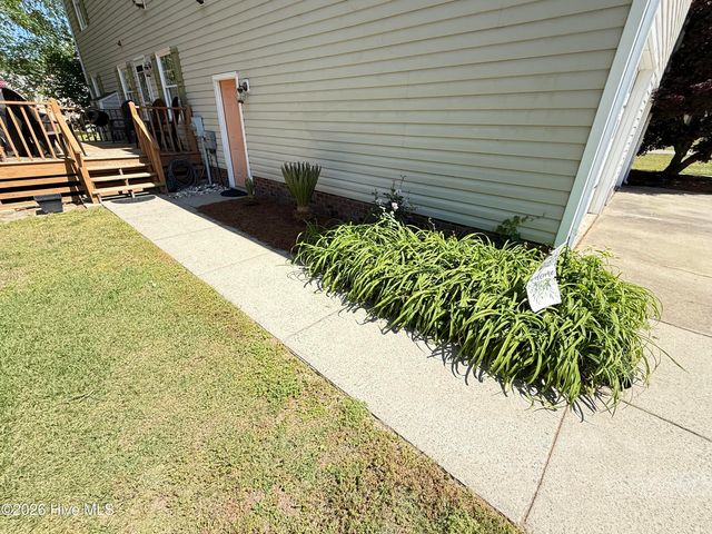 103 Ridgecrest Drive, Mount Olive, NC 28365