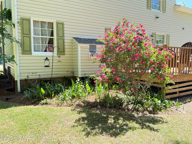 103 Ridgecrest Drive, Mount Olive, NC 28365