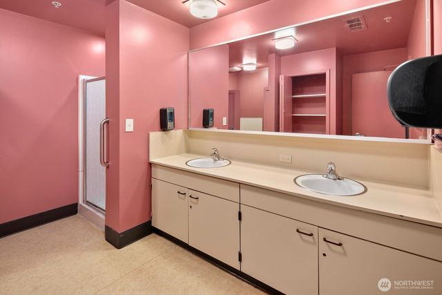 3601 NE 123rd Street, Seattle, WA 98125