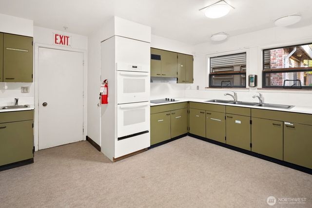 3601 NE 123rd Street, Seattle, WA 98125