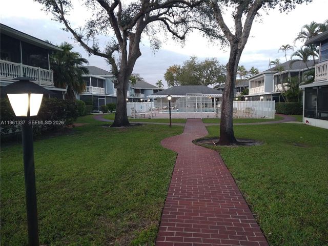 7554 Stirling Road 105, Davie, FL 33024
