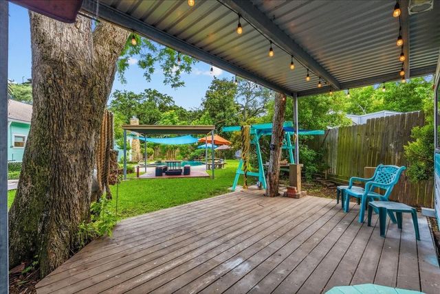 302 11th Avenue N, Texas City, TX 77590