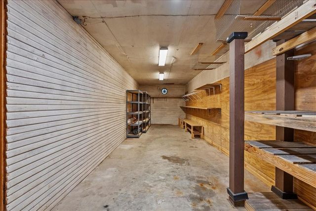 302 11th Avenue N, Texas City, TX 77590