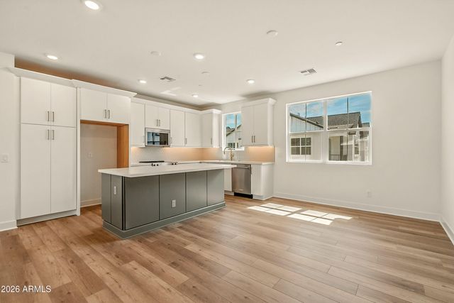 11300 N CASA DEGA Drive 1083, Surprise, AZ 85388