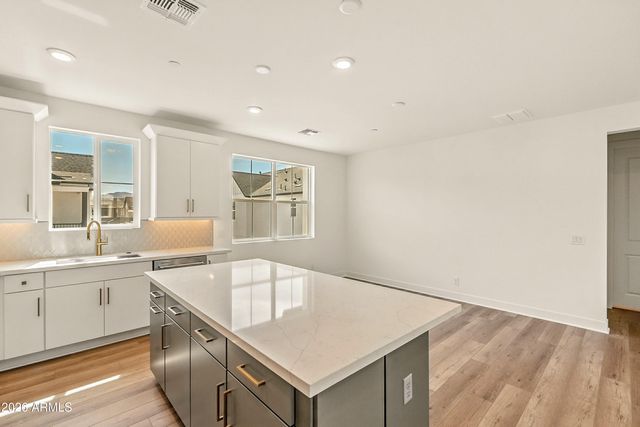 11300 N CASA DEGA Drive 1083, Surprise, AZ 85388