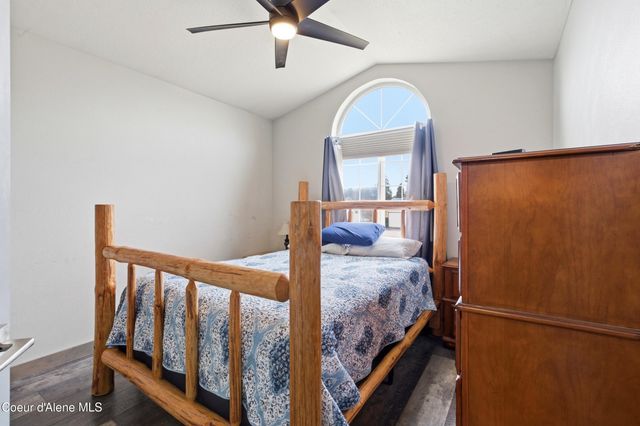 858 E Maple PL, Hayden, ID 83835