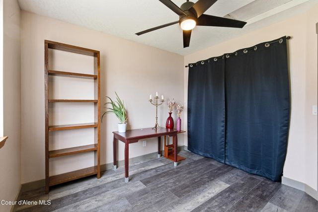 858 E Maple PL, Hayden, ID 83835