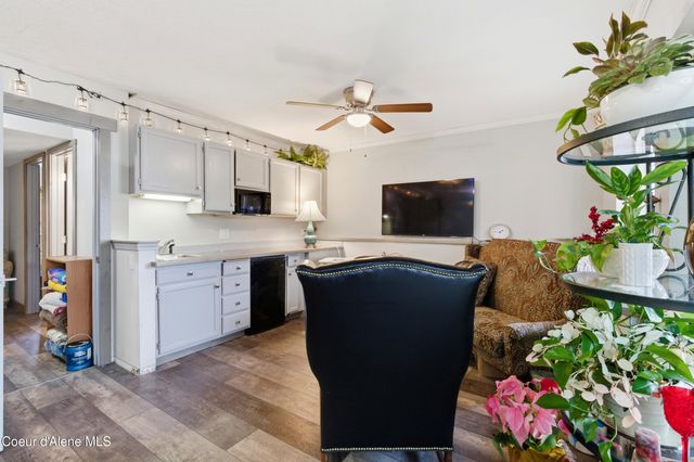 858 E Maple PL, Hayden, ID 83835