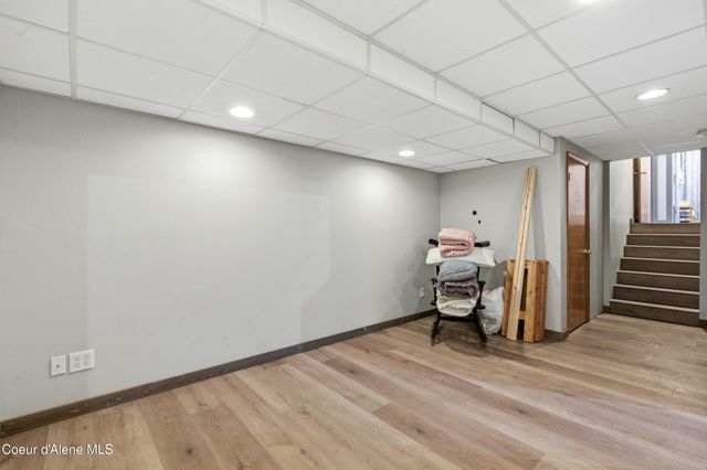 858 E Maple PL, Hayden, ID 83835