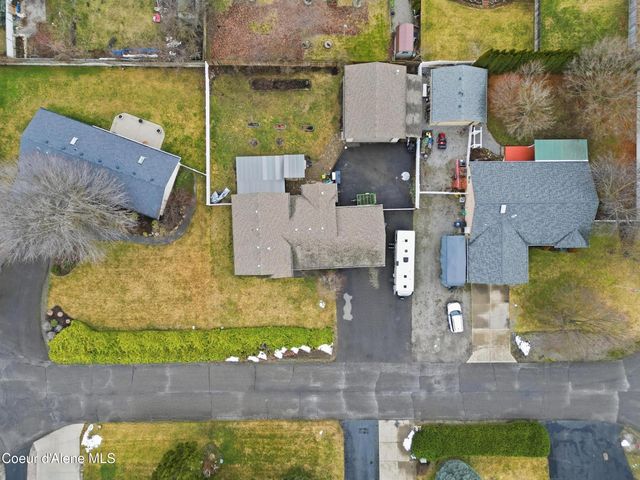 858 E Maple PL, Hayden, ID 83835