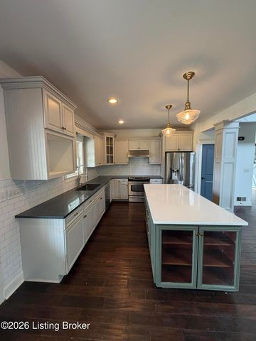 9103 Kingdom Way, Louisville, KY 40291