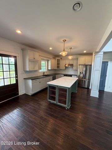 9103 Kingdom Way, Louisville, KY 40291