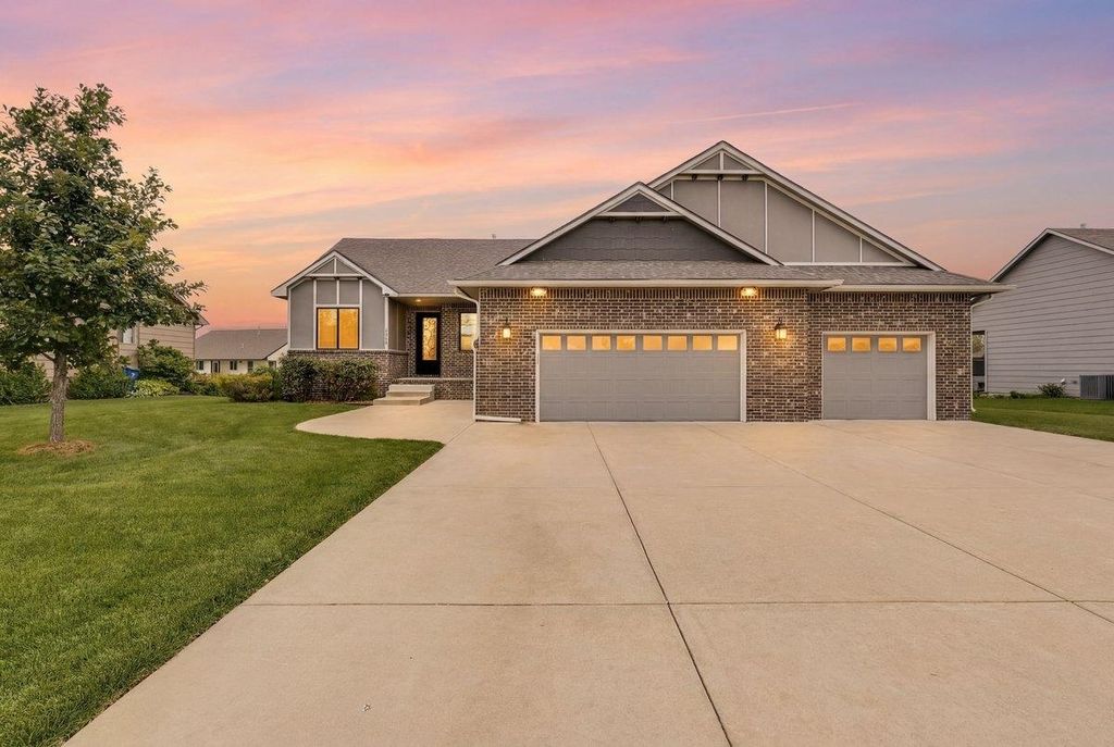 3513 N Bluestem, Rose Hill, KS 67133