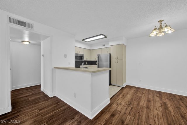 13545 Eagle Ridge DR 812, Fort Myers, FL 33912