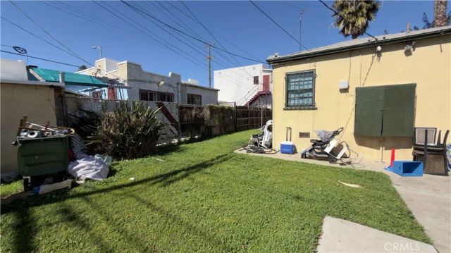 1352 W 60th, Los Angeles, CA 90044