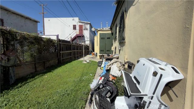 1352 W 60th, Los Angeles, CA 90044