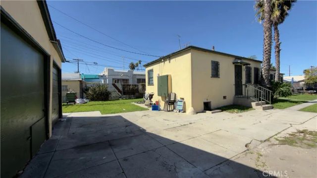 1352 W 60th, Los Angeles, CA 90044