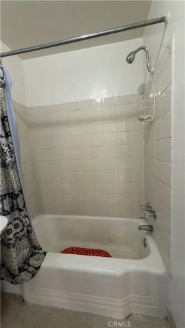 1352 W 60th, Los Angeles, CA 90044