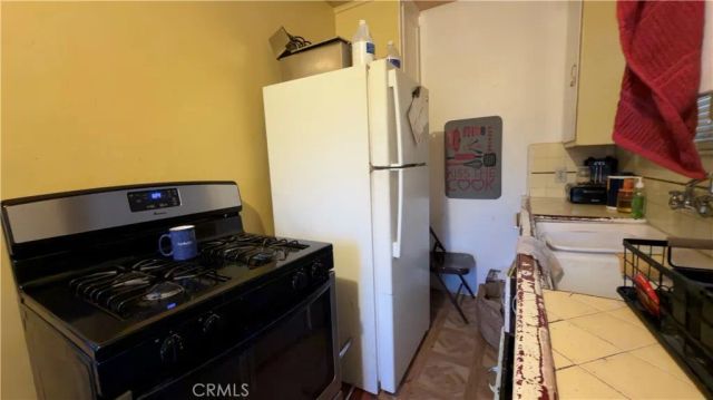 1352 W 60th, Los Angeles, CA 90044