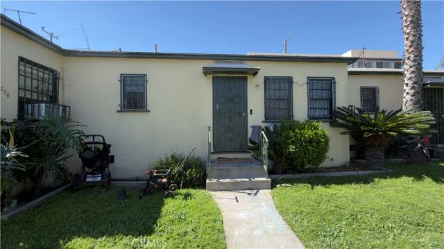 1352 W 60th, Los Angeles, CA 90044