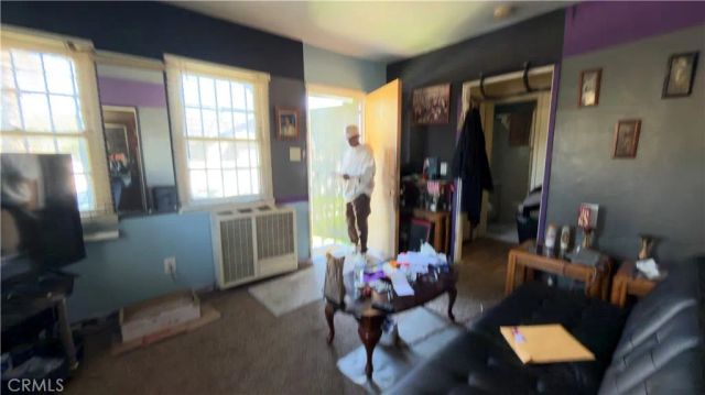 1352 W 60th, Los Angeles, CA 90044