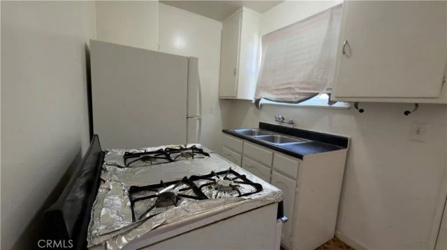 1352 W 60th, Los Angeles, CA 90044