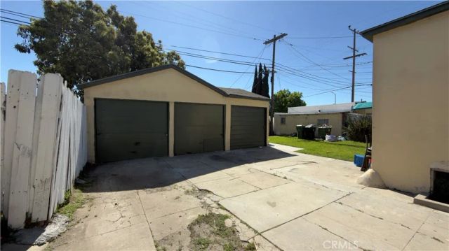 1352 W 60th, Los Angeles, CA 90044