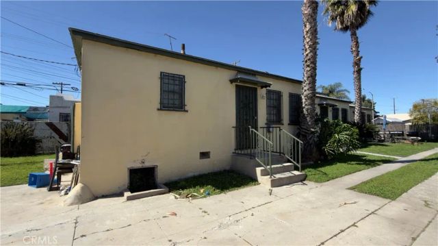 1352 W 60th, Los Angeles, CA 90044