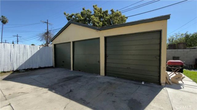 1352 W 60th, Los Angeles, CA 90044