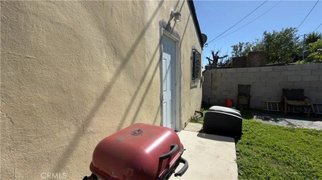 1352 W 60th, Los Angeles, CA 90044