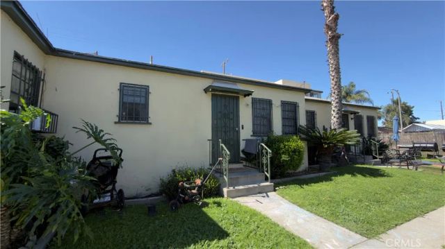 1352 W 60th, Los Angeles, CA 90044