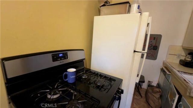 1352 W 60th, Los Angeles, CA 90044