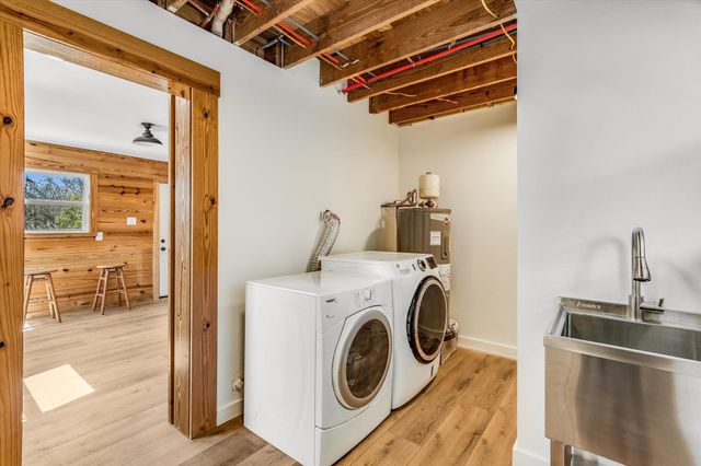 1600 Flite Acres RD, Wimberley, TX 78676