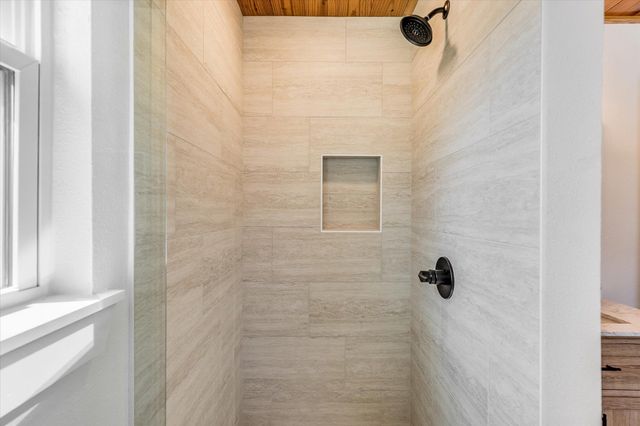 1600 Flite Acres RD, Wimberley, TX 78676