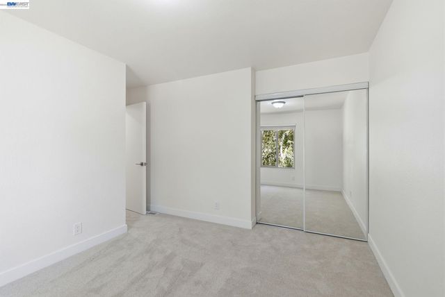 27540 Ponderosa Ct, Hayward, CA 94545