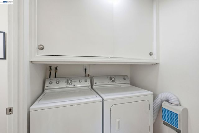 27540 Ponderosa Ct, Hayward, CA 94545